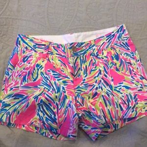 Lilly Pulitzer Callahan Shorts in ‘Pink Palm Reader’